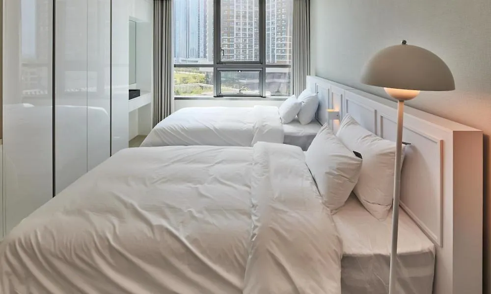 Incheon Songdo Stay31 3*,