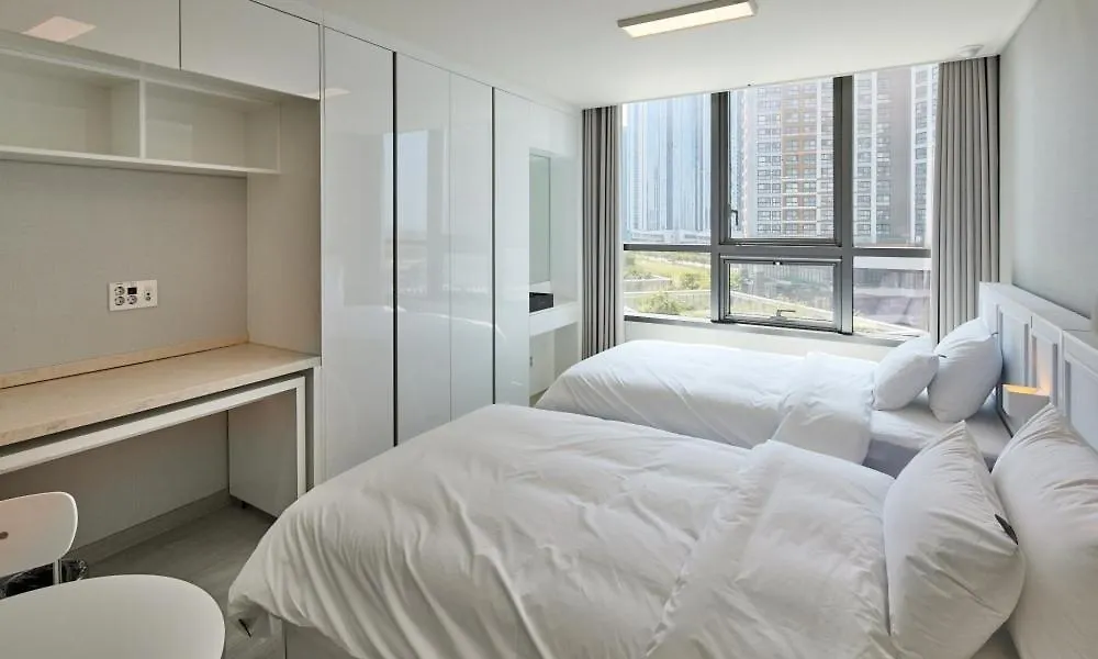 Incheon Songdo Stay31 3*,