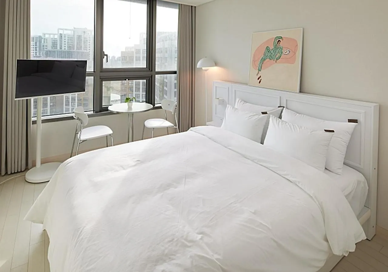 Incheon Songdo Stay31 3*,