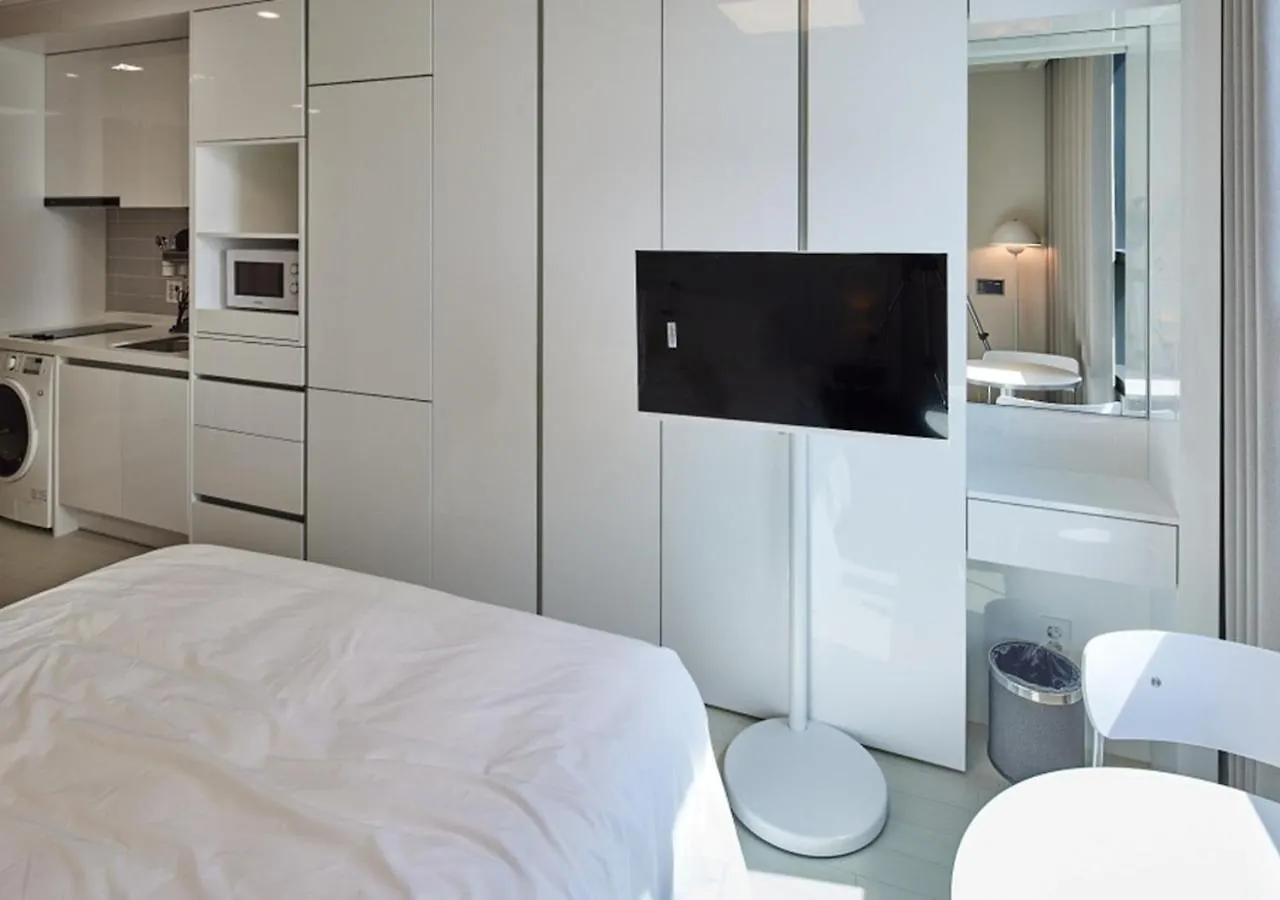 Incheon Songdo Stay31 3*,