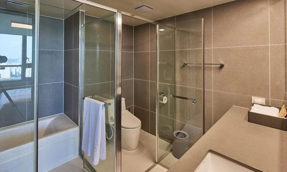 Incheon Songdo Stay31 3*,